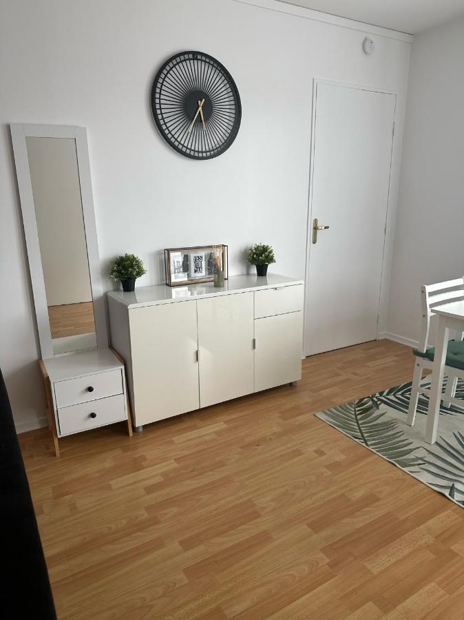 Appartement Cosy Proche Stade De France - Jo Paris 2024 Le Blanc-Mesnil Buitenkant foto